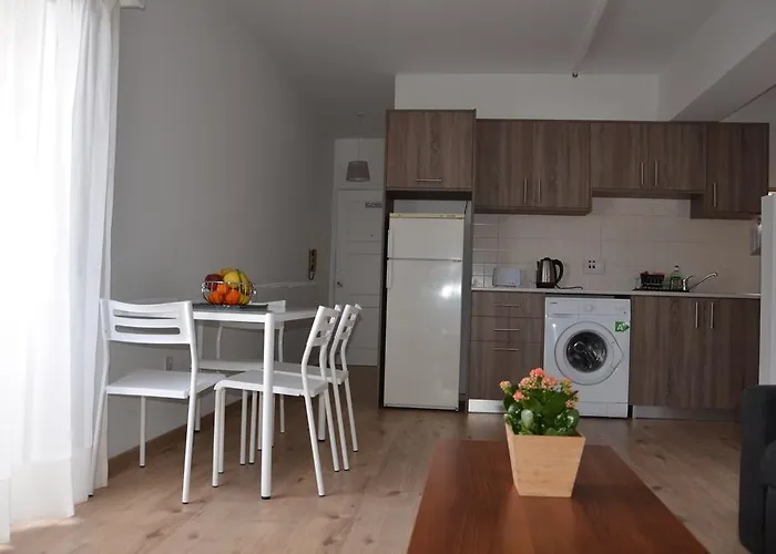 Surf & Sun Holiday Apartmán Lemesos