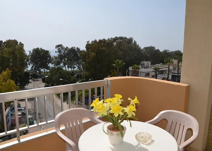 Surf & Sun Holiday Apartamento Limassol